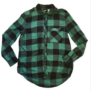 BDG Plaid Button Up Top Small